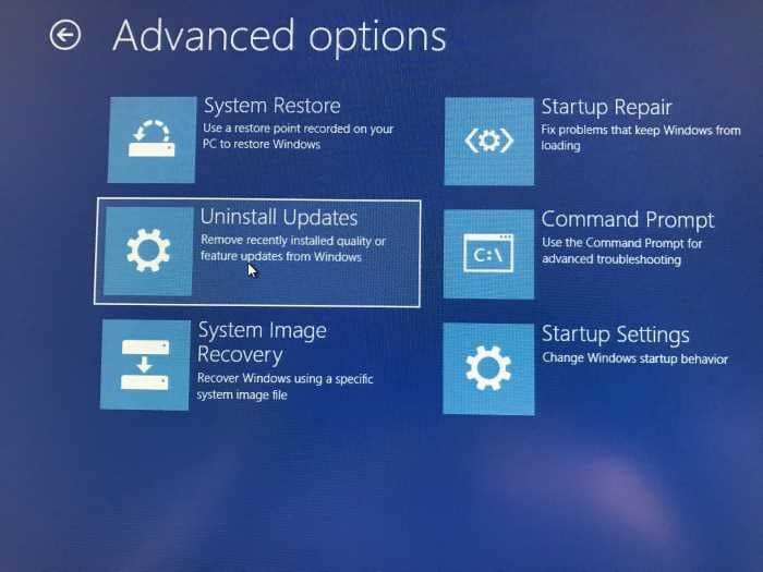 Désinstallez les mises à jour de Windows 10 lorsque le PC ne démarre pas (4)